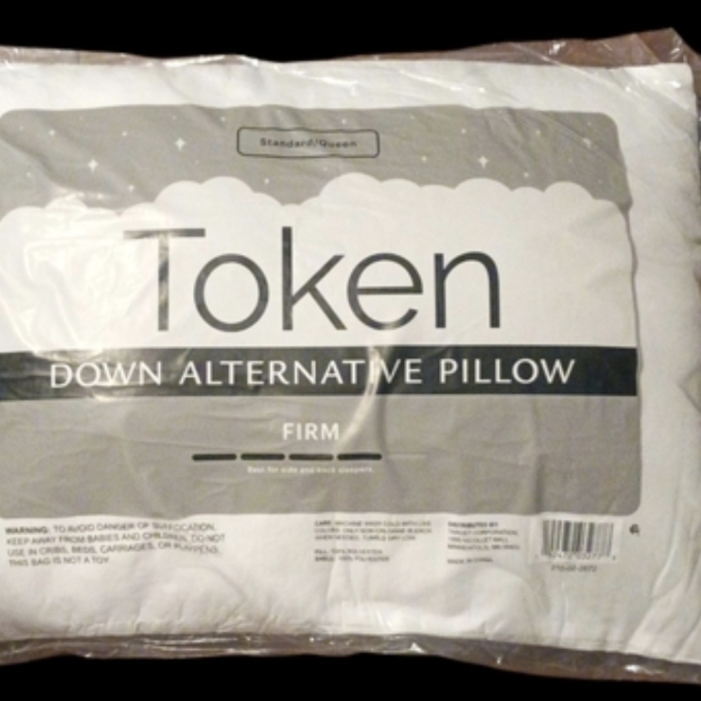 SET OF 2 TOKEN Down Alternative Pillows